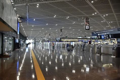 成田国際空港、第1ターミナル（出国手続き後エリア）に .